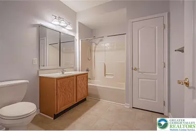 6885 Pioneer Drive, Lower Macungie Twp, PA 18062 - Photo 27