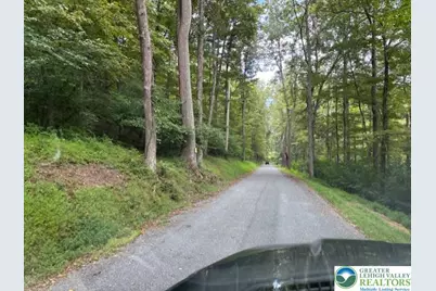 8165 Weavers Court, Lynn Township, PA 18066 - Photo 5