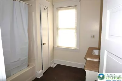 1074 W Berwick Street, Easton, PA 18042 - Photo 11