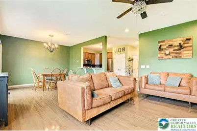 4492 Cottonwood Drive, Lower Nazareth Twp, PA 18064 - Photo 9