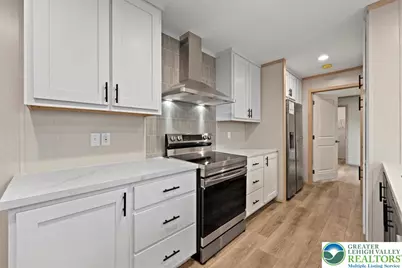 11 Woodland Lane, Longswamp Twp, PA 19539 - Photo 9