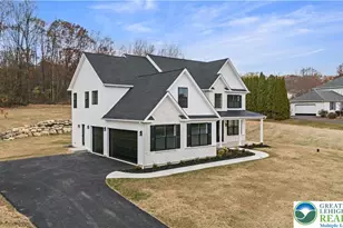 901 Renaldi Rd, Bushkill Twp, PA 18091 - Photo 3