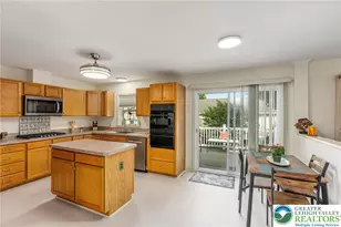 677 Biltmore Ave, Easton, PA 18040 - Photo 27