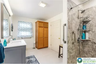 677 Biltmore Avenue, Easton, PA 18040 - Photo 37