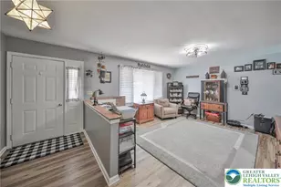 1328 Melanie Ln, Easton, PA 18045 - Photo 9