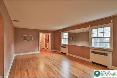 1104 Raymond Avenue, Bethlehem City, PA 18018 - Photo 9