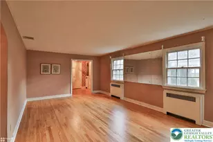 1104 Raymond Ave, Bethlehem City, PA 18018 - Photo 9