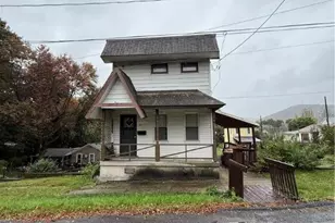 446 Biddle St, Tamaqua Boro, PA 18252 - Photo 1