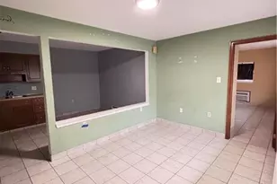 2031 Willow Park Rd, Bethlehem Township, PA 18020 - Photo 5