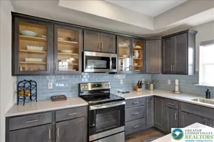 268 Ida Red Dr, Leesport Borough, PA 19533 - Photo 9