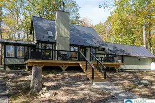 809 Boulder Ct, Hawley, PA 18428 - Photo 1