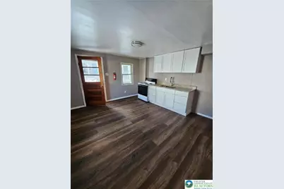 22 E Richards Street, Summit Hill Boro, PA 18250 - Photo 5