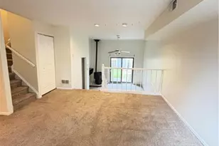 1708 Redwood Ct, South Whitehall Twp, PA 18104 - Photo 5