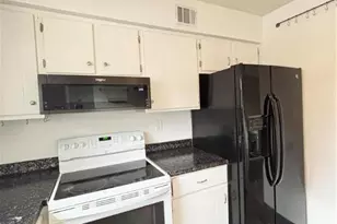 1708 Redwood Ct, South Whitehall Twp, PA 18104 - Photo 9