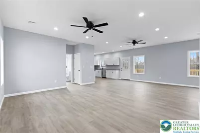 102 Eagle View Run Drive, Tobyhanna Twp, PA 18334 - Photo 9