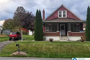 511 E Lawn Rd, Upper Nazareth Twp, PA 18064 - Photo 5