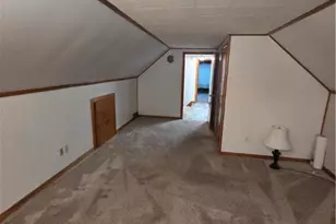 511 E Lawn Rd, Upper Nazareth Twp, PA 18064 - Photo 27