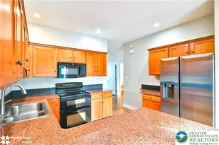 552 Parkside Ct, Allentown City, PA 18104 - Photo 25