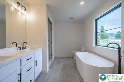 44 Regency Lane, Chestnuthill Twp, PA 18322 - Photo 33