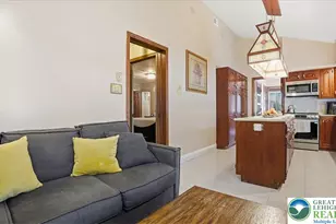 818 Thomas St, Stroudsburg, PA 18360 - Photo 17