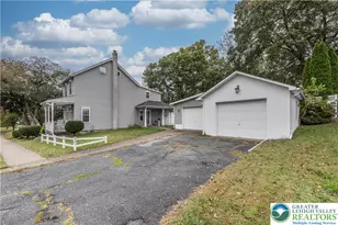 381 Center St, Phillipsburg, PA 08865 - Photo 3