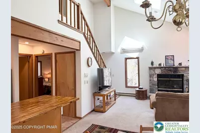 135 Sitka Drive, Coolbaugh Twp, PA 18347 - Photo 7