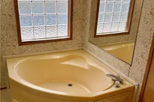 8568 Deer Rd, Washington Township, PA 18080 - Photo 13