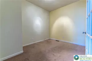 8524 Mayfair Ct, Upper Macungie Township, PA 18031 - Photo 11