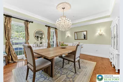 5765 Valley Stream Drive, Buckingham, PA 18902 - Photo 9