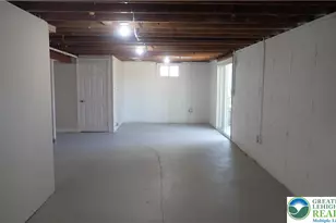 2556 N Delaware Dr, Upper Mt Bethel Twp, PA 18343 - Photo 37