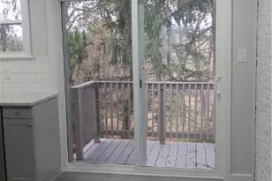 2556 N Delaware Dr, Upper Mt Bethel Twp, PA 18343 - Photo 11