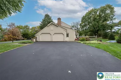 2570 Millbrook Drive, Lower Macungie Twp, PA 18049 - Photo 7