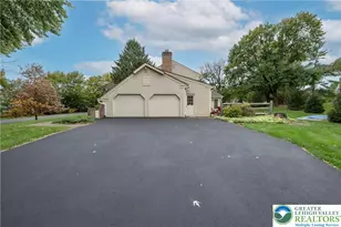 2570 Millbrook Dr, Lower Macungie Twp, PA 18049 - Photo 7