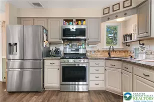 1825 Flintlock Cir, Towamencin Twp, PA 19446 - Photo 9