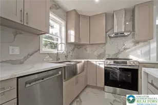 2641 Yellowstone Dr, Chestnuthill Twp, PA 18610 - Photo 9