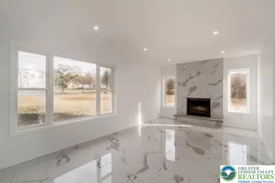 2641 Yellowstone Drive, Chestnuthill Twp, PA 18610 - Photo 3