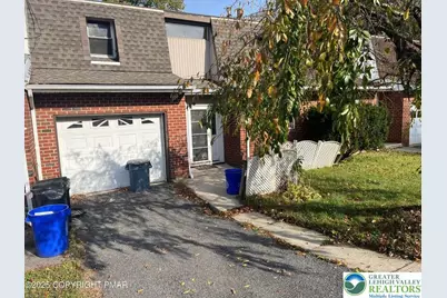 148 Vista Drive, Easton, PA 18042 - Photo 1