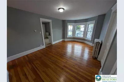 1027 W Walnut Street #Apt 3, Allentown City, PA 18102 - Photo 3