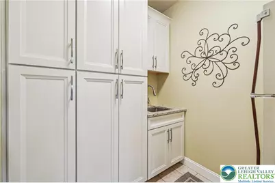 4705 Colleen Drive, North Whitehall Twp, PA 18078 - Photo 11