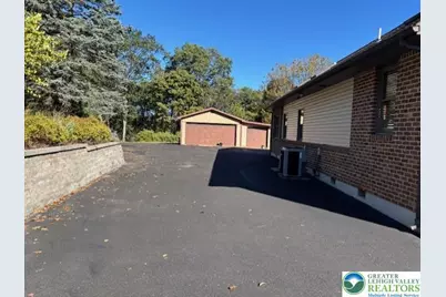 3511 Timber Lane, Washington Township, PA 18080 - Photo 9