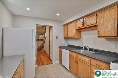 1035 Spring Street, Bethlehem City, PA 18018 - Photo 15