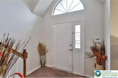 204 Ridings Circle, Macungie Boro, PA 18062 - Photo 3