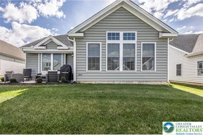 3858 Victors Way, Easton, PA 18045 - Photo 3