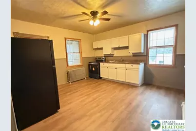 36 E Fell Street, Summit Hill Boro, PA 18250 - Photo 9