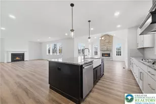 1505 Corkscrew Dr, Bushkill Twp, PA 18091 - Photo 7