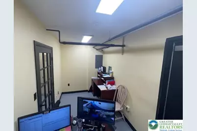 212 S Dauphin Street S, Allentown City, PA 18109 - Photo 9