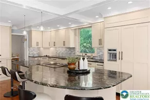 3045 Sheffield Dr, Emmaus Boro, PA 18049 - Photo 51