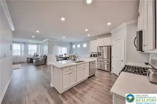 8005 August Ave, Lower Macungie Twp, PA 18031 - Photo 5