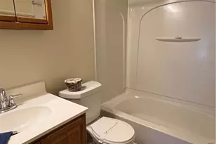 1135 Lafayette St, Easton, PA 18042 - Photo 5