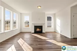 1522 Corkscrew Dr, Bushkill Twp, PA 18091 - Photo 5